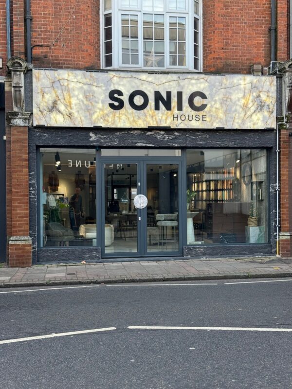 sonic-house-main-showroom